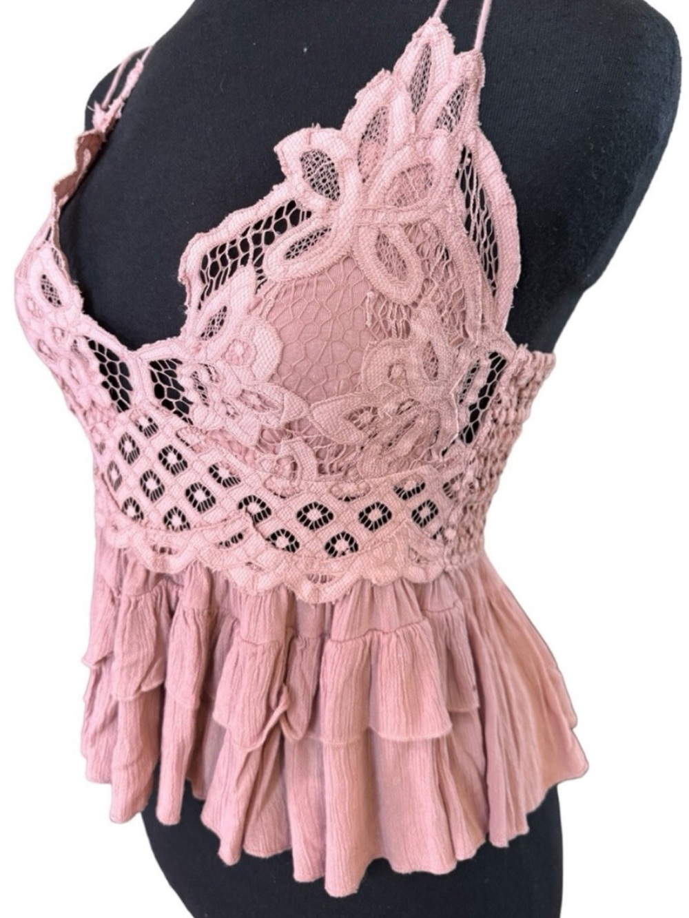 Free People Dusty Mauve Crochet Ruffle Cami Size XS NEW With Tags! Retail $68. - Picture 5 of 10